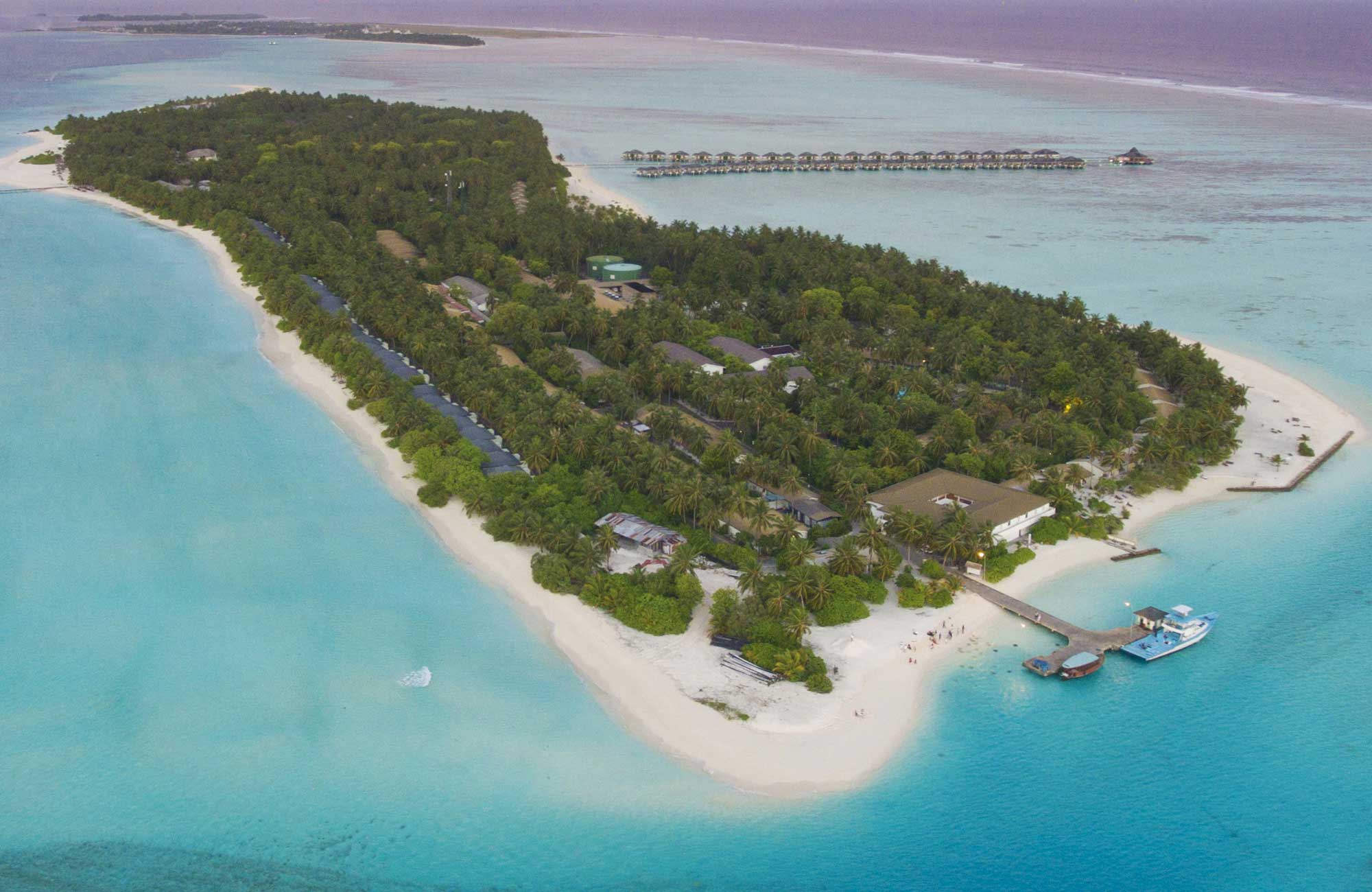 TOP 10 MALDIVIAN RESORTS WITH GREAT HOUSE REEFS